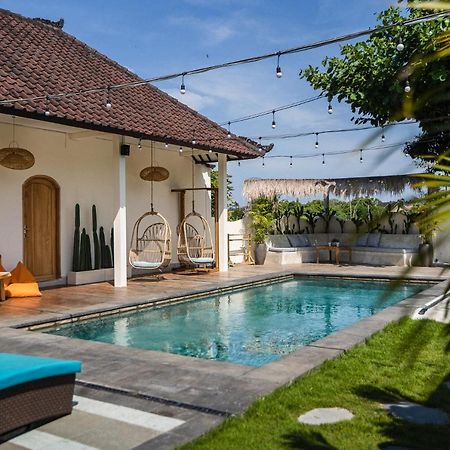 Hotel Shaka Clan Surf Canggu Esterno foto